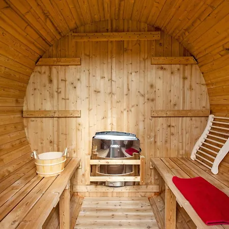 בית נופש Cozy In With Sauna
