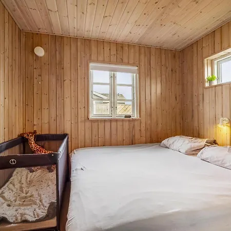 Koselig Hjem I Med Badstue *